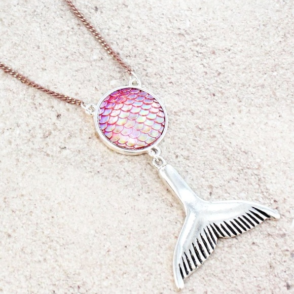Jewelry - Women's Pink Scales Mermaid Tail Pendant Necklace